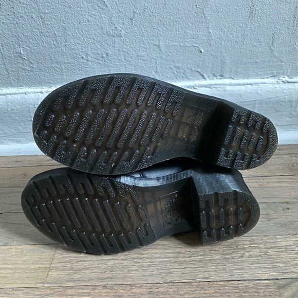 Dr. Martens Cadence Black Heeled Chelsea Boots - Picture 3 of 9